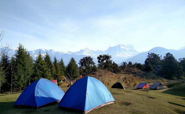 Camping in Deoria Tal