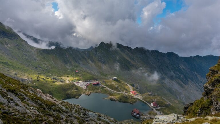 Read more about the article 7 Best Tourist Destinations to Visit in 2023