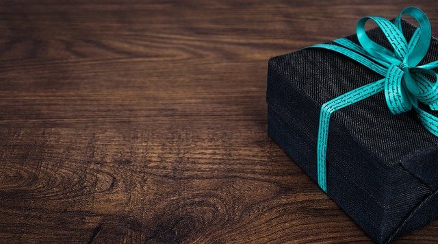 Read more about the article 10 Unique Corporate Gifts That Will Impress Your Clients and Colleagues