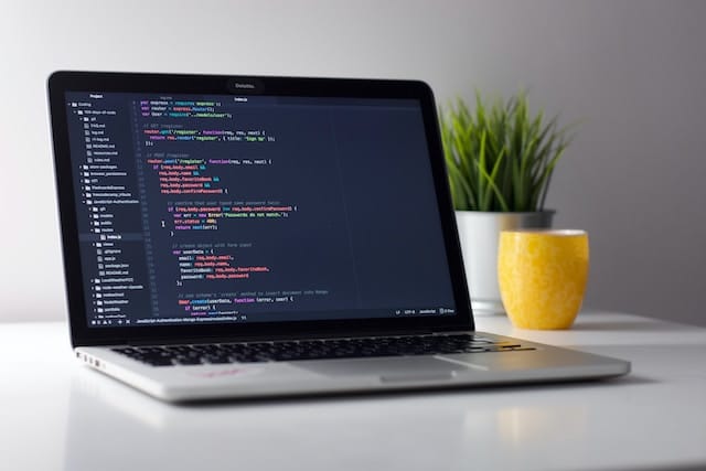 Read more about the article How to Code a Website: A Step-by-Step Guide