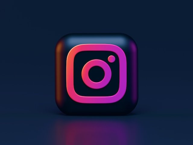 Read more about the article Simple Steps for Officially Downloading Instagram Reels in the US